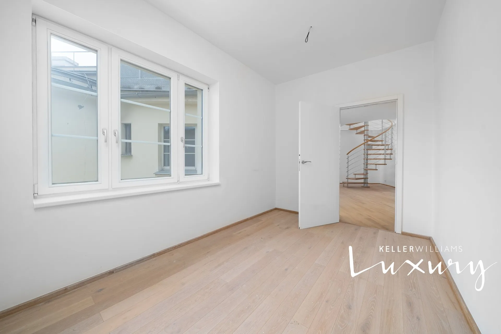 Prodej bytu 5 + 2kk, 290 m² - Praha 6 - Dejvice – 7