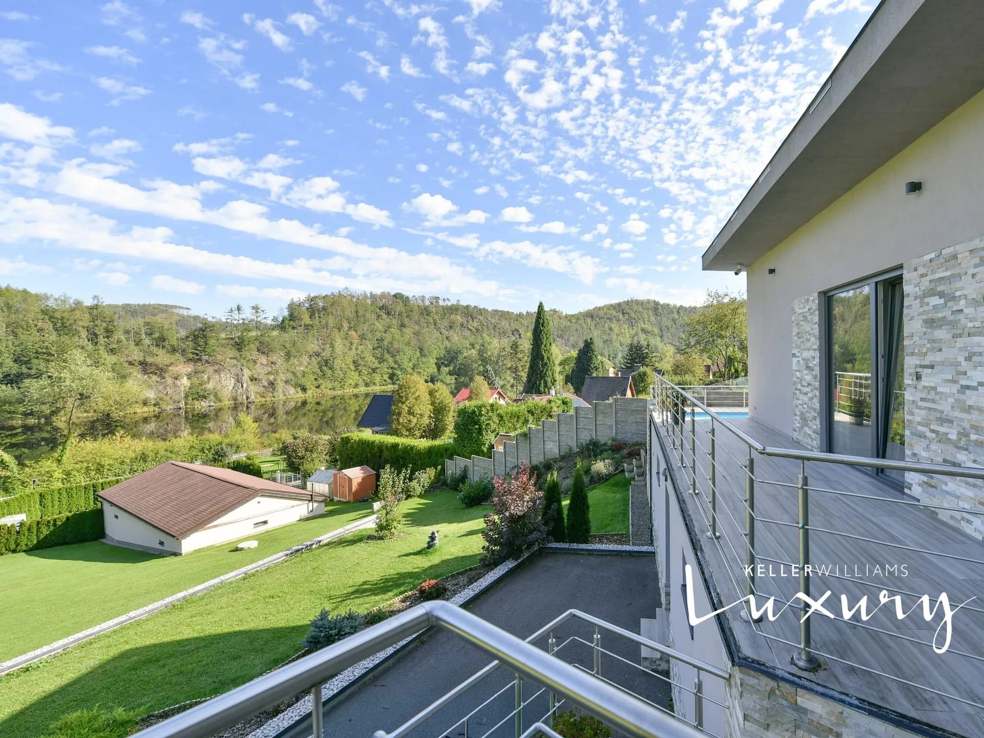 Family house for sale 190 m², Solenice – 9