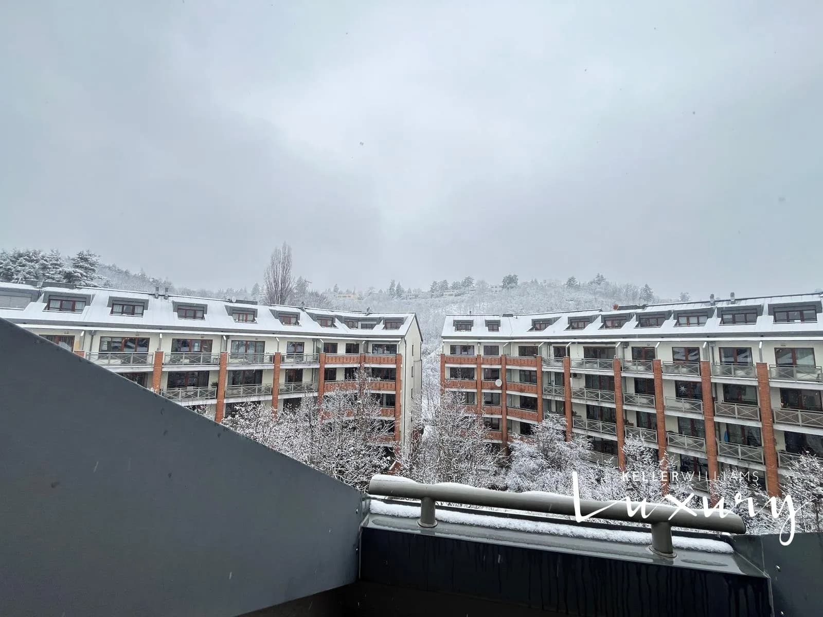 Pronájem světlého bytu 2+kk se 4 balkony, 70 m² - Praha - Dejvice – 8