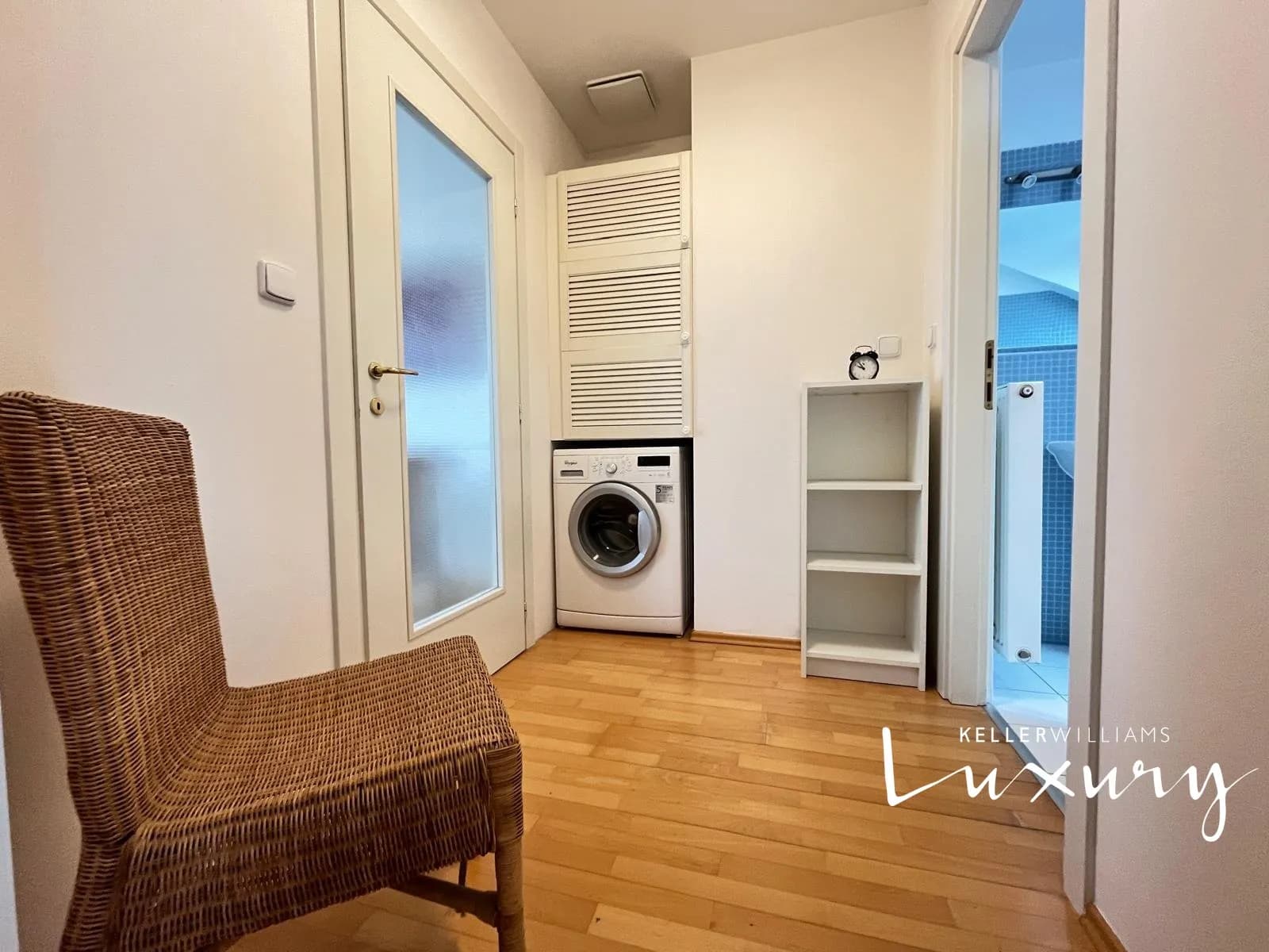 Pronájem světlého bytu 2+kk se 4 balkony, 70 m² - Praha - Dejvice – 9