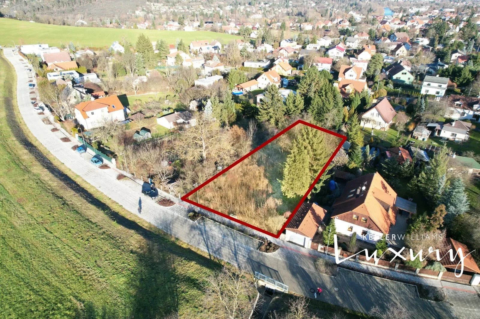 Prodej stavebního pozemku 1 180 m², Řevnice – 2