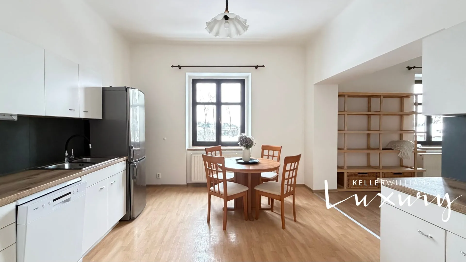 Pronájem bytu 2+1 89 m², Praha – 1