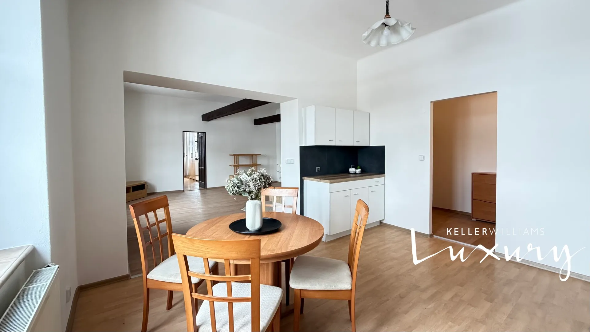 Pronájem bytu 2+1 89 m², Praha – 4