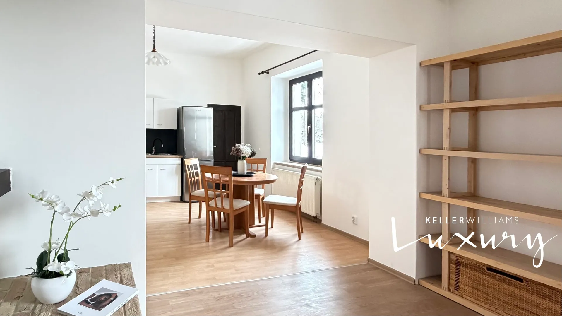Pronájem bytu 2+1 89 m², Praha – 5