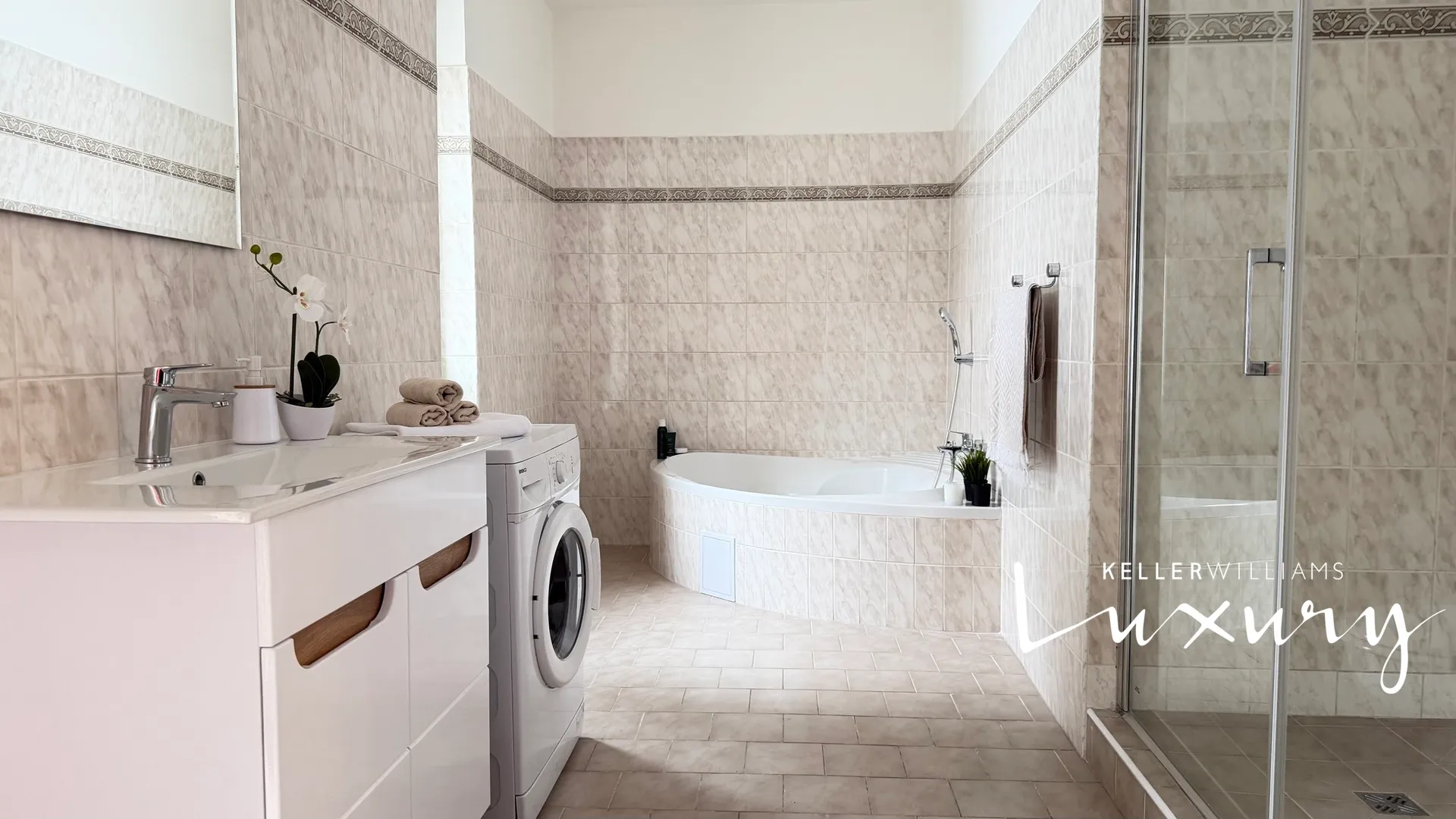 Pronájem bytu 2+1 89 m², Praha – 10