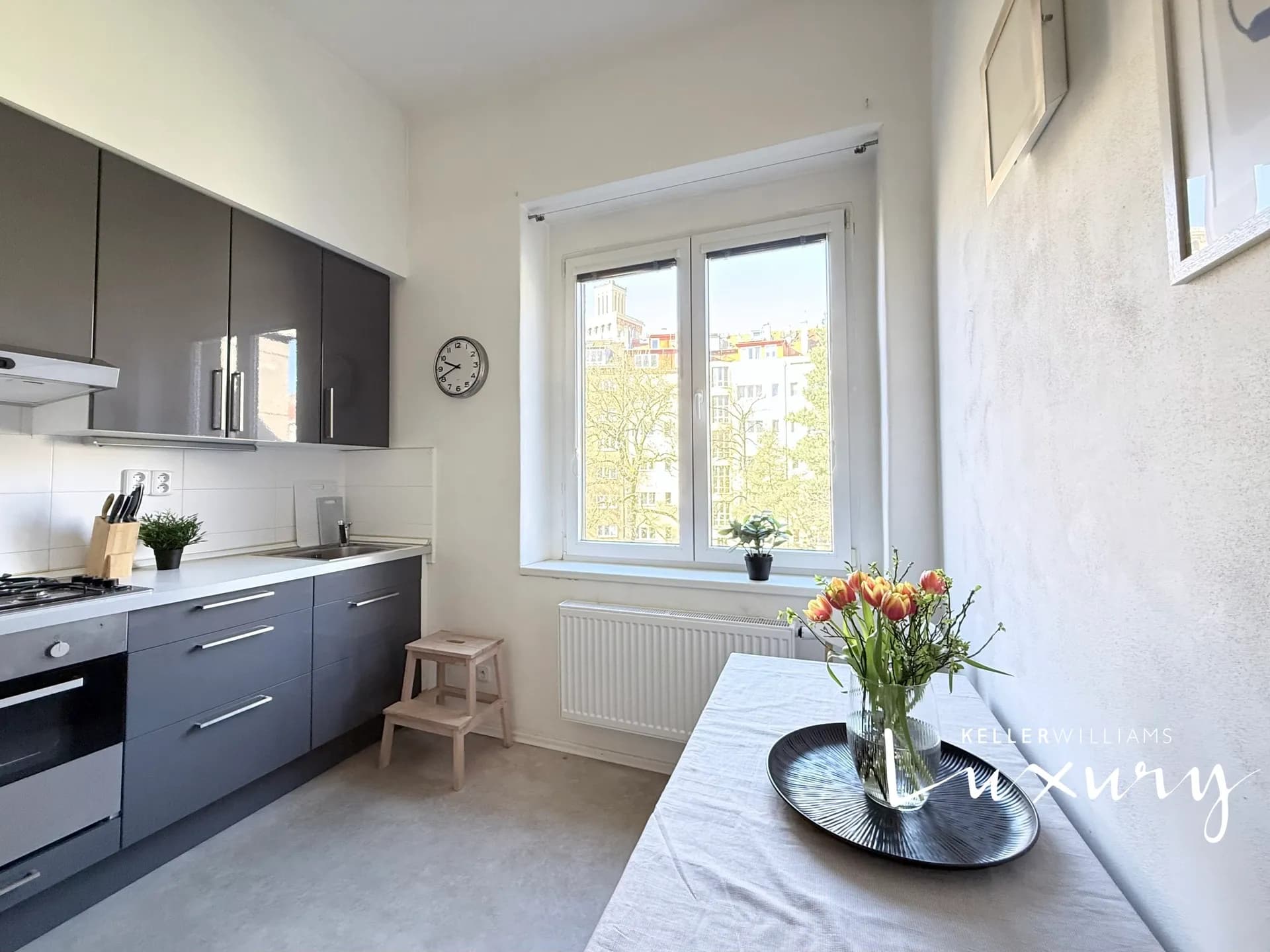 Rent flats 2+KT 34 m², Praha - Bubeneč – 2