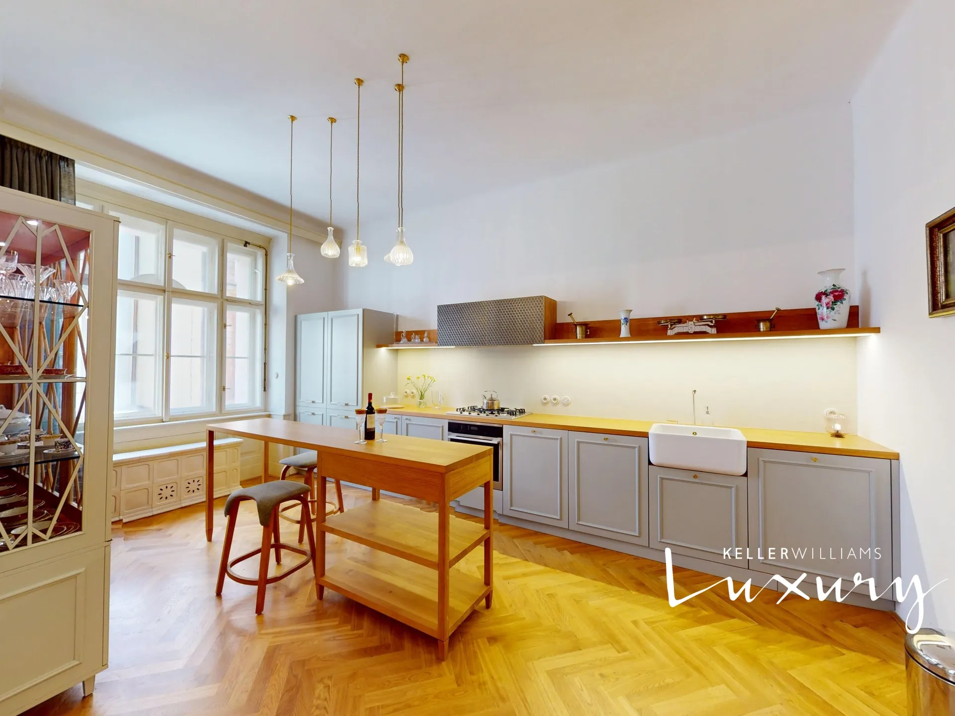 Rent flat 2+1, 104 m² - Prague 1 – 6