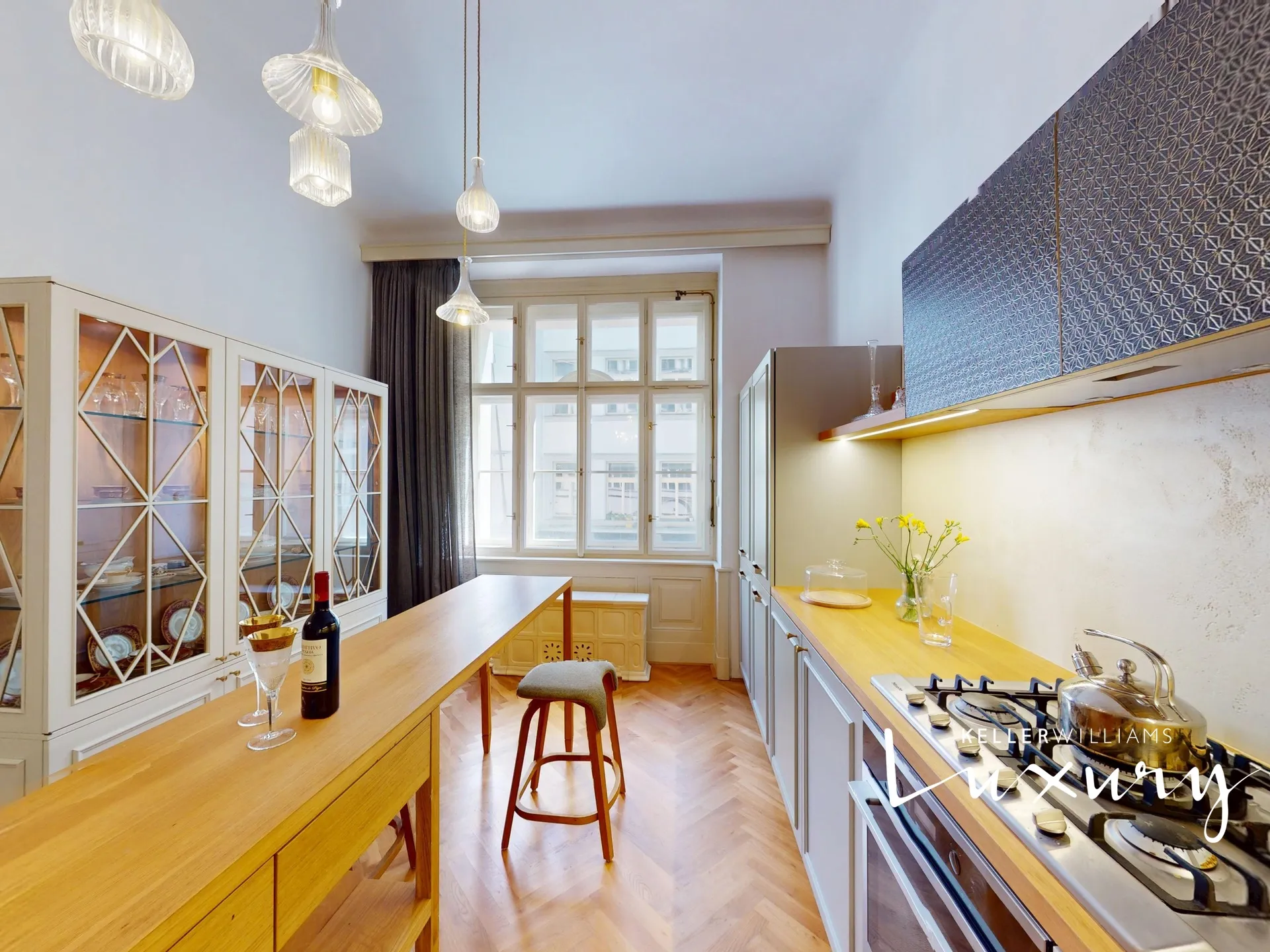 Rent flat 2+1, 104 m² - Prague 1 – 7