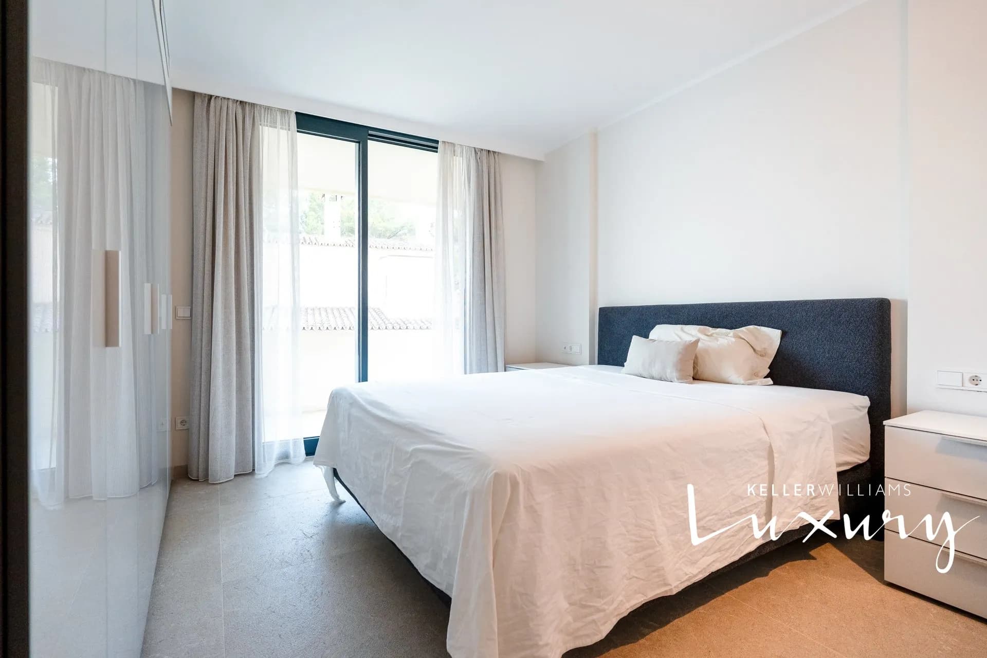 Prodej luxusního penthousu 4+kk , obytná plocha109 m², celková plocha včetně teras 250m², Cala Vinyes, Španělsko – 10