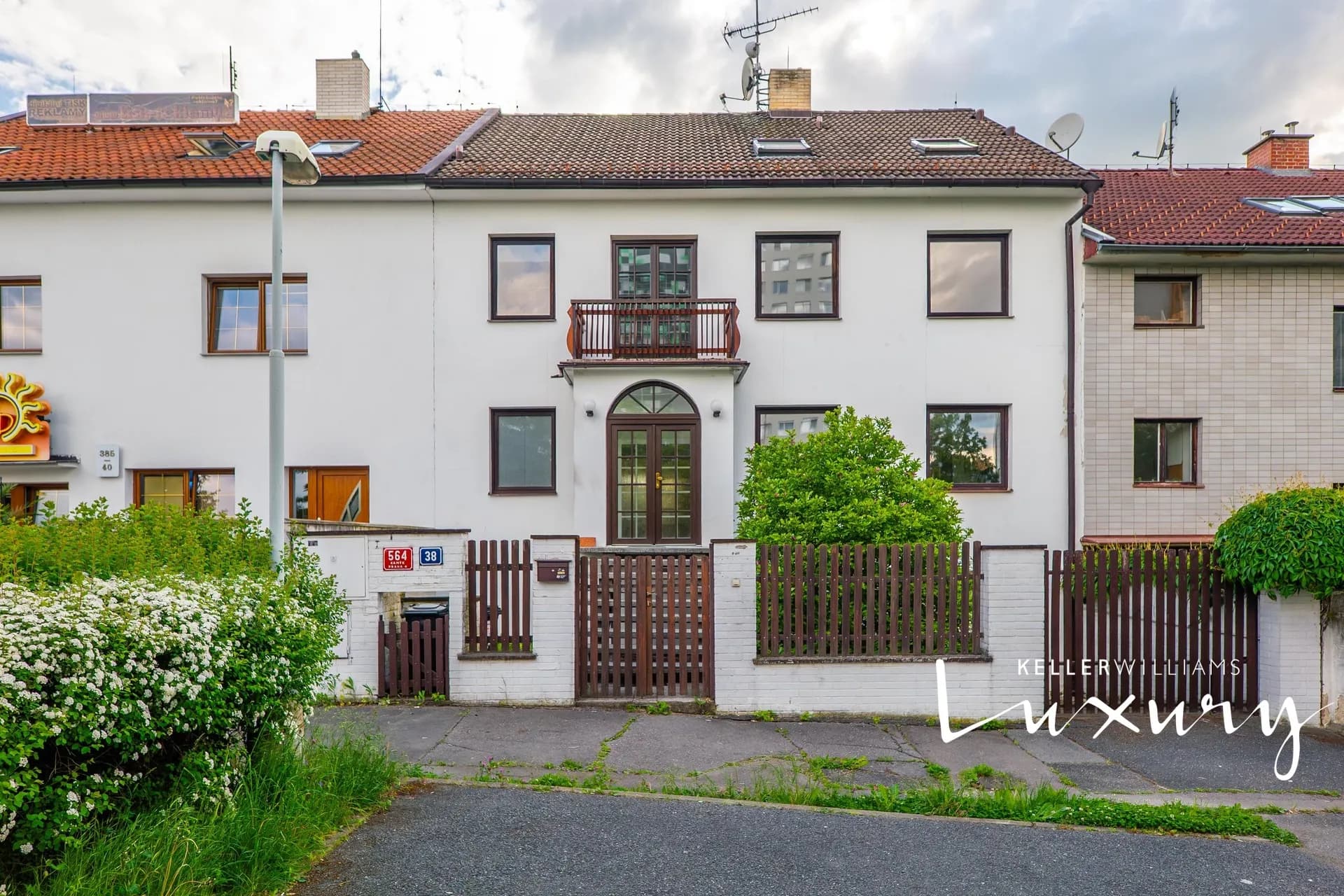 Prodej vily o celkové ploše 384 m², Praha - Kamýk – 3
