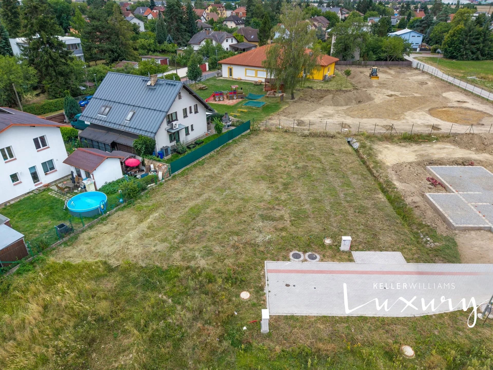 Prodej stavebního pozemku 675 m², Praha - Šeberov – 5