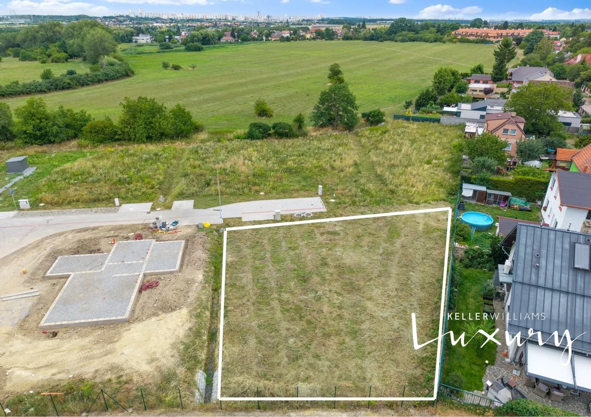 Prodej stavebního pozemku 675 m², Praha - Šeberov – 7